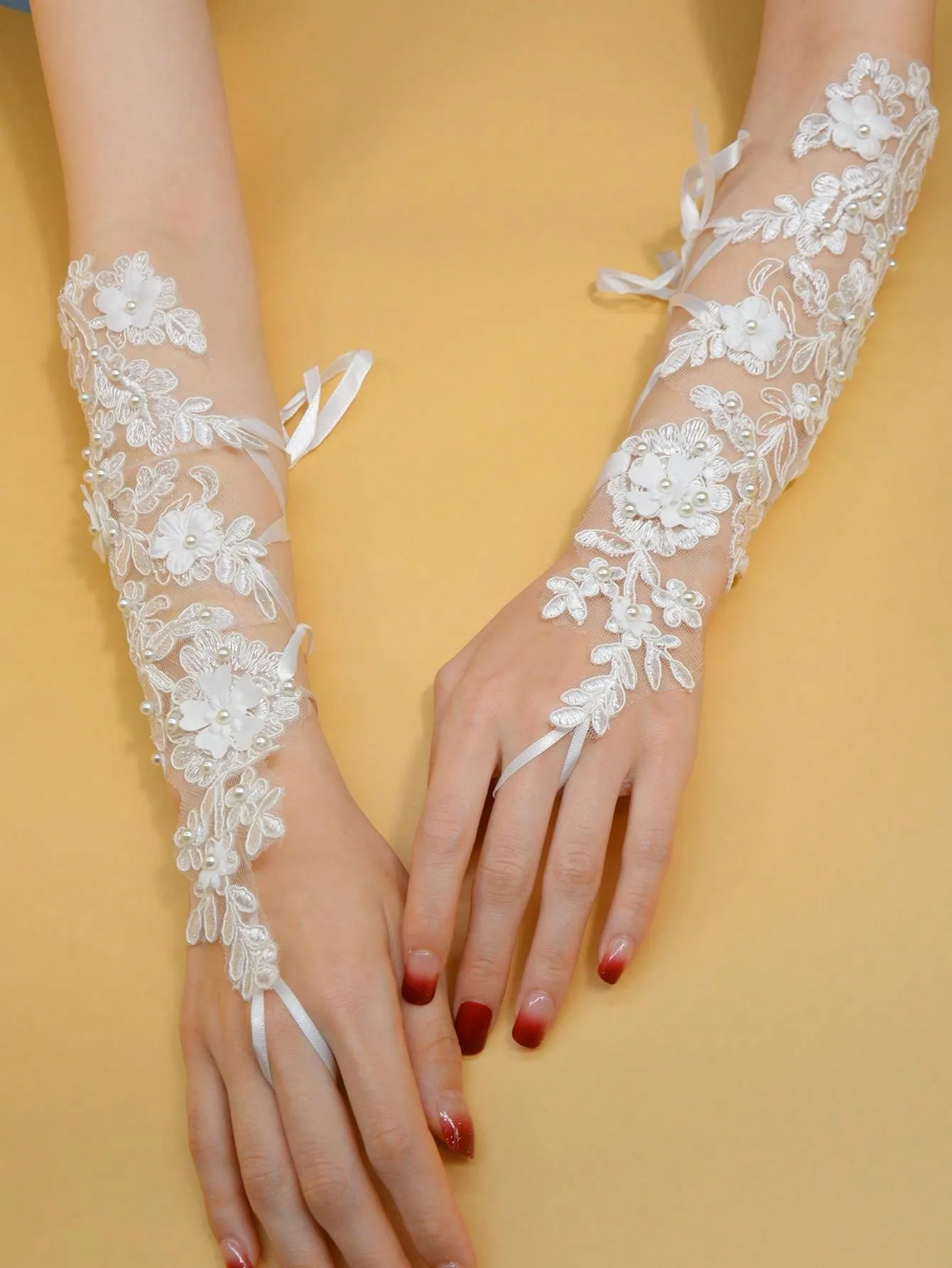 1 Pair Lace Embroidered Floral Short Wedding Bridal Gloves With Rhinestone Embellishments