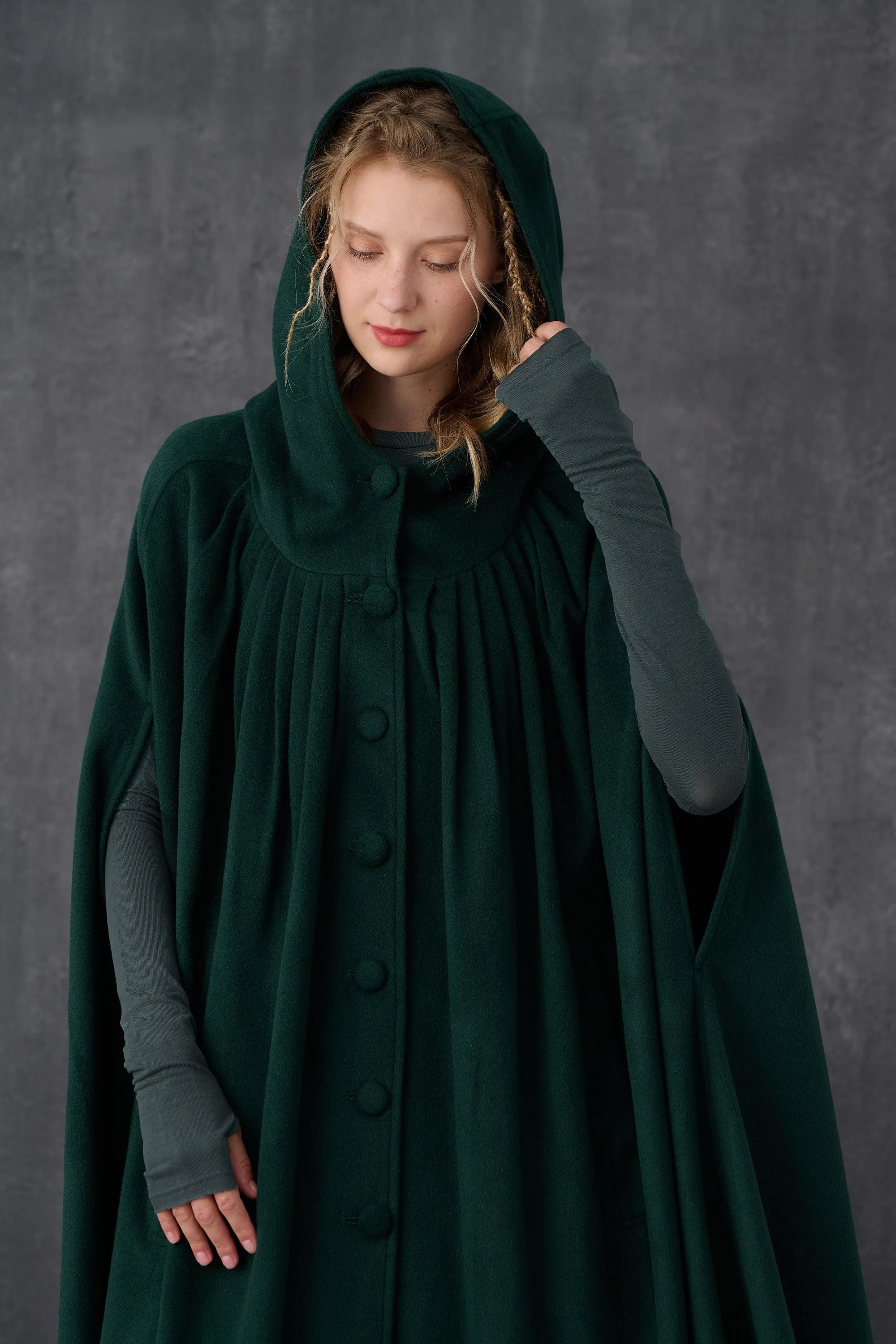 ARIEL 14 | HOODED WOOL CLOAK COAT