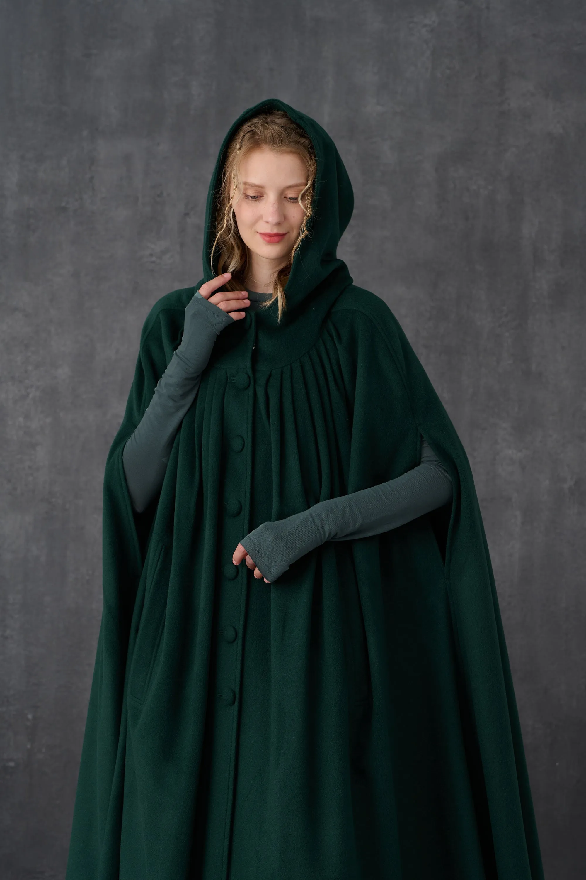 ARIEL 14 | HOODED WOOL CLOAK COAT