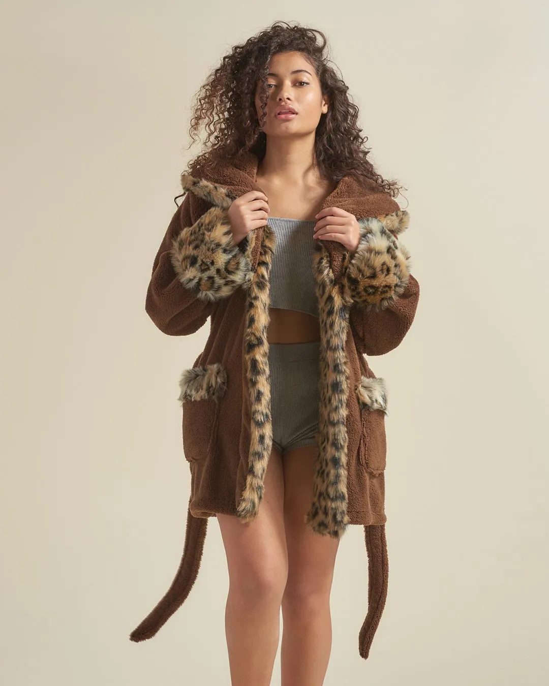 Leopard Classic Short Faux Fur Robe | Women's