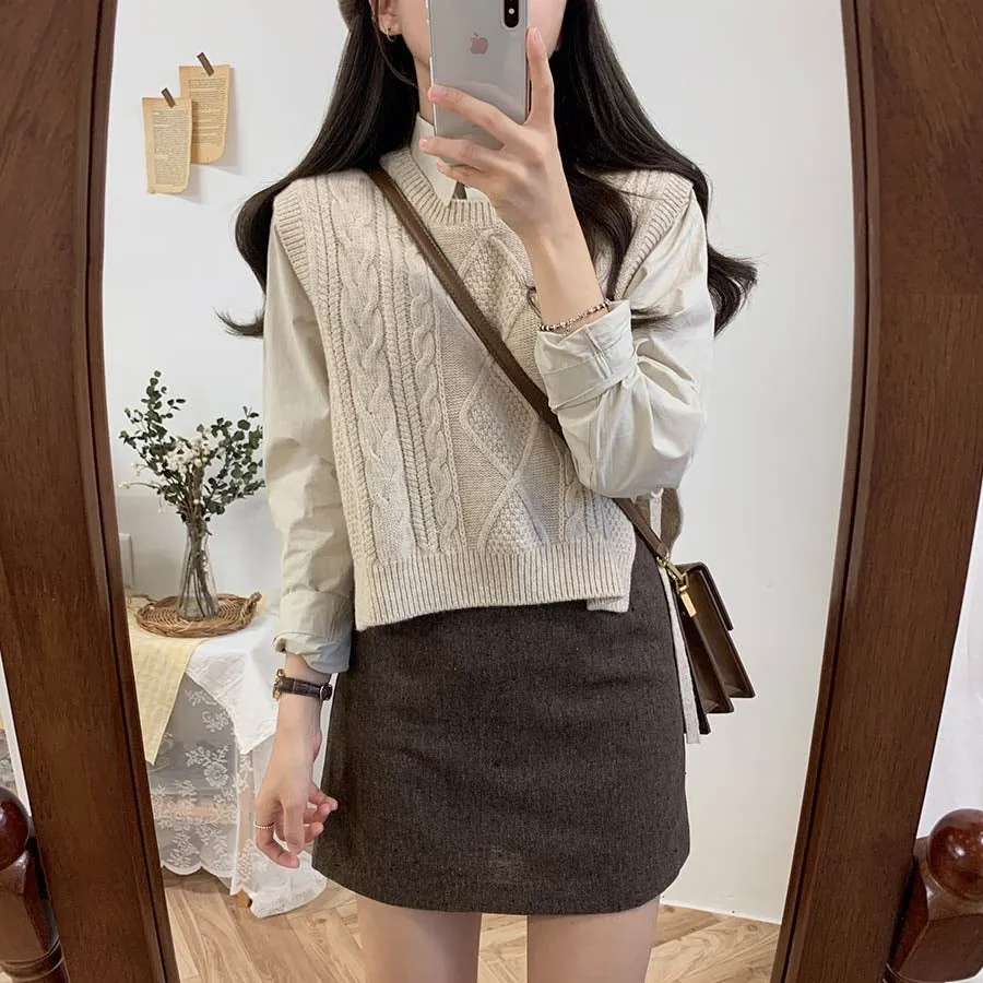 side cut loose sleeveless sweater knitted Vintage wool vest